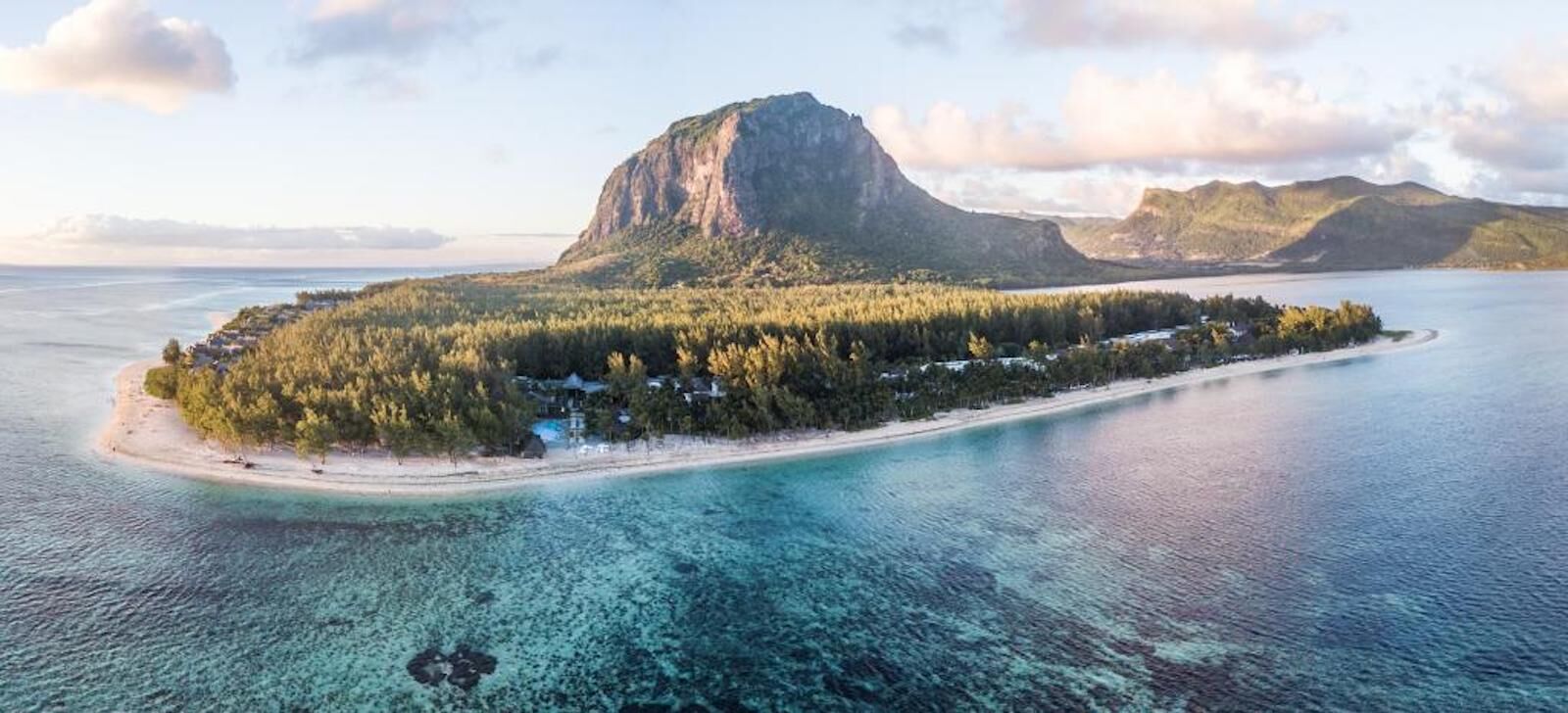 maurtitius beasches - le morne