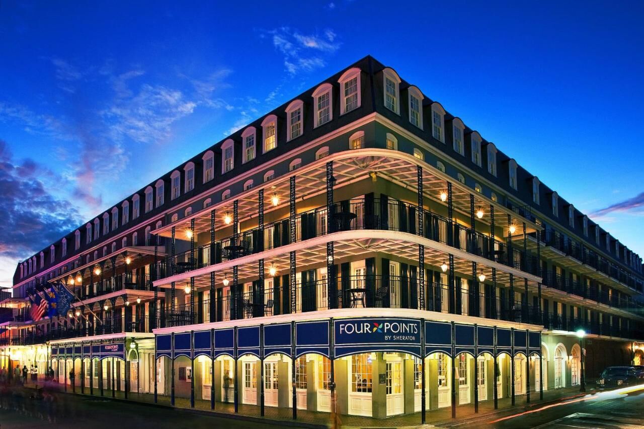 exterior balcony of four points by sheraton bourbon street