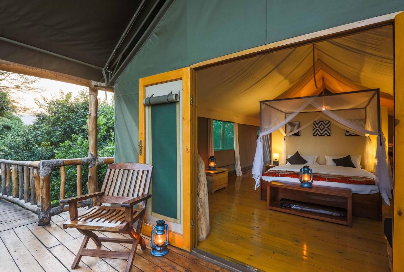 ruzizi game lodge at akagera in rwanda
