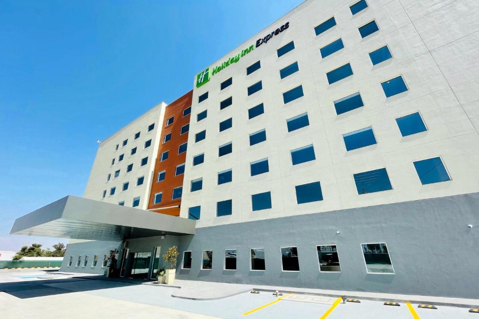 hotels near Estadio Akron Guadalajara